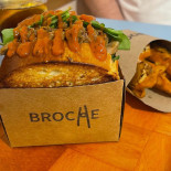 Broche food