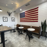 La Taberna De Mari Dentro