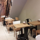 Manzanitas Coffee Suc. Campana inside