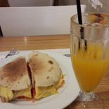 Manzanitas Coffee Suc. Campana food