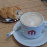 Manzanitas Coffee Suc. Campana drink