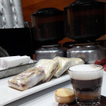 Manzanitas Coffee Suc. Campana drink