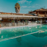 Doña Anita Exterior