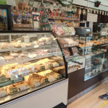 San Camilo Panadería Y Pastelería Dentro