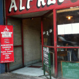 Cafetería Alfred's Exterior