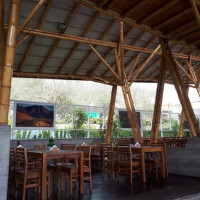 Delpino Restaurante inside