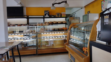 Mutisia Café inside