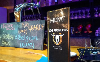 Cervecería Resto Los Pioneros food