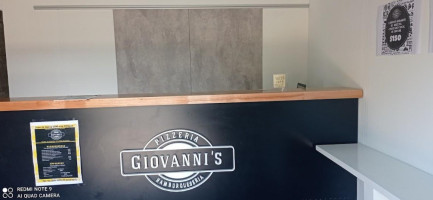 Pizzeria Giovanni's food
