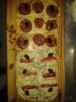 Calle Pizza food