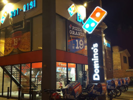 Domino's Pizza Chorrillos outside