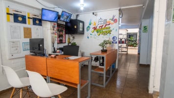 Magdalen House By Dot Light Dentro