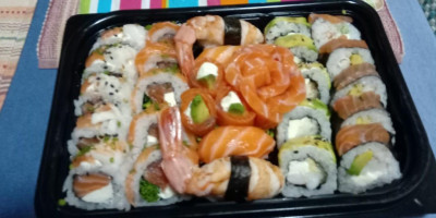 Nutrifood_sushi food