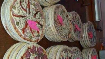 Las De Casa Pizzas Para Llevar food