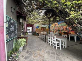 Viracocha Cafe Resto outside