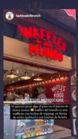 Waffles Del Mundo food