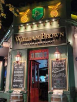 William Brown - Irish Bar & Restaurante outside
