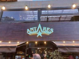 Antares Quilmes outside