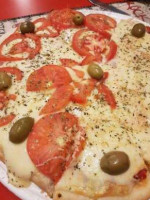 Pizzas y Emanadas la Cha Cha food