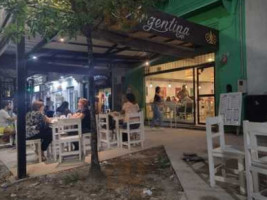 Argentina Cafe outside