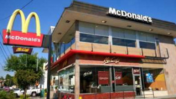 Mcdonald's Sucursal Lomas De San Isidro outside