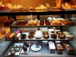 Suss Cupcake Cafe inside