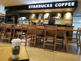 Starbucks Aeropuerto Internacional Ezeiza food