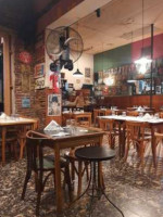 Cafe Bar De Los Angelitos inside