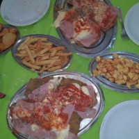 Las Totoras food