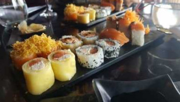 Sushiclub food