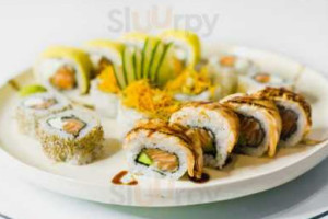 Futomaki Sushi Wok inside