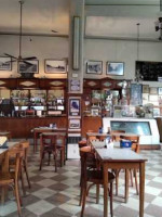 Bar El Progreso inside