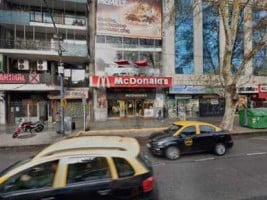 McDonalds Plaza Italia outside