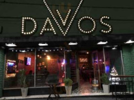 Davos Cervecería outside