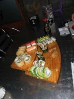 Sushi Lounge food