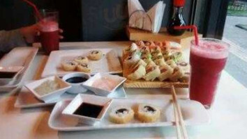 Manu´s Sushi food