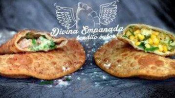 Divina Empanada food
