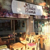 Café Dulce Aroma inside