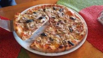 Pizzapoli food