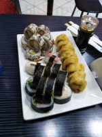 Sushi Momoka food