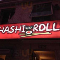 Hashi And Rolls outside