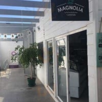 Cafe Magnolia outside