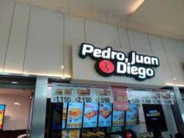 Pedro, Juan Diego inside