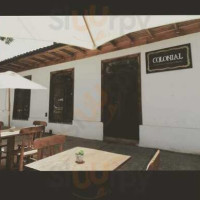Colonial Café Requinoa inside