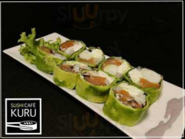 Sushi Kuru food