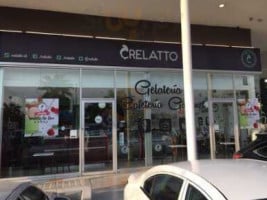 Crelatto outside