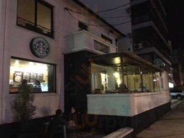 ViÑa Del Mar, Starbucks Coffee outside