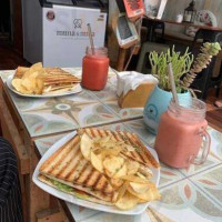 Café Paracas food