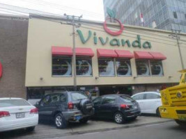 Vivanda Café outside
