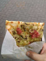 Er Pizzettaro food
